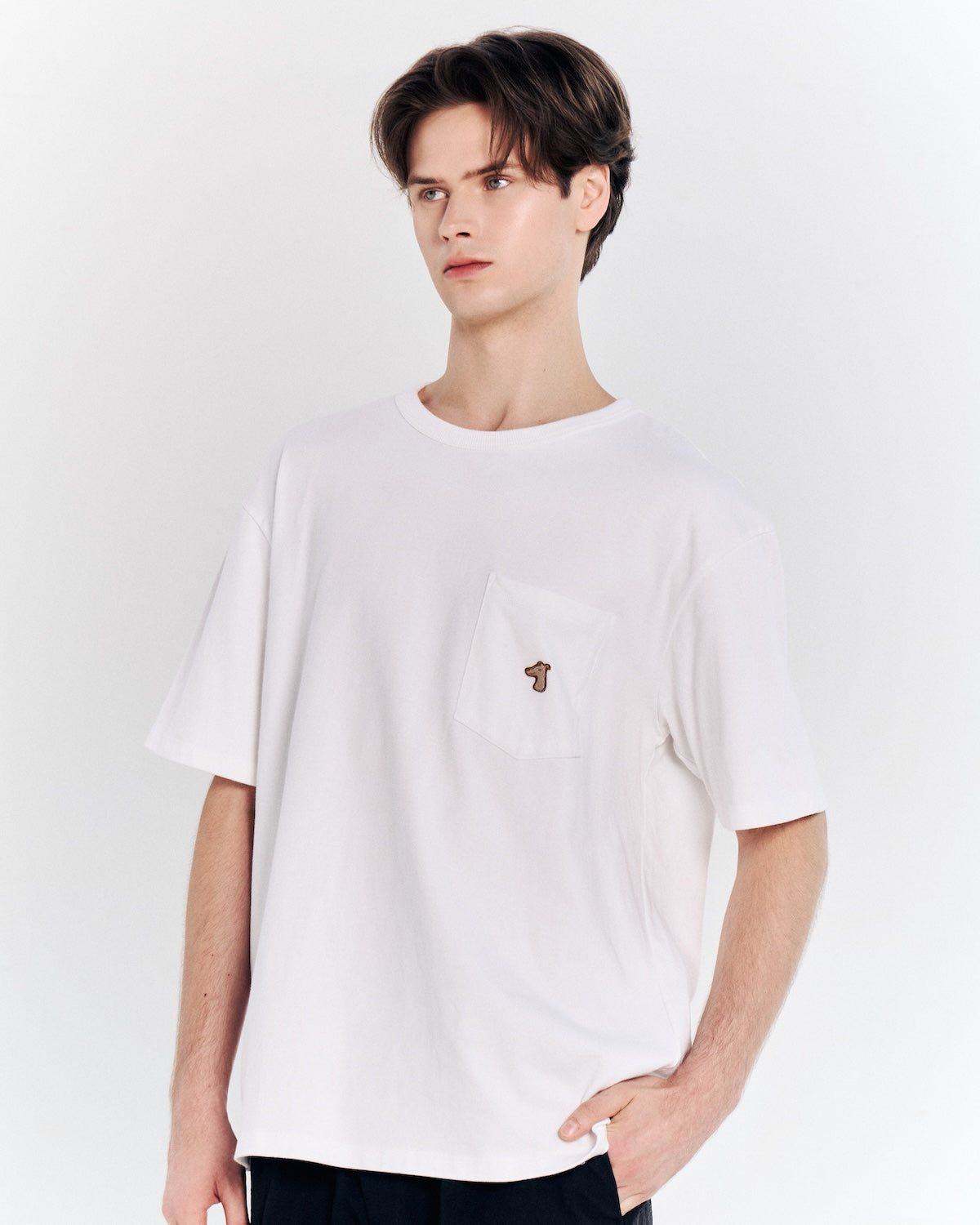 POCKET T-SHIRT WITH LOGO EMBROIDERED