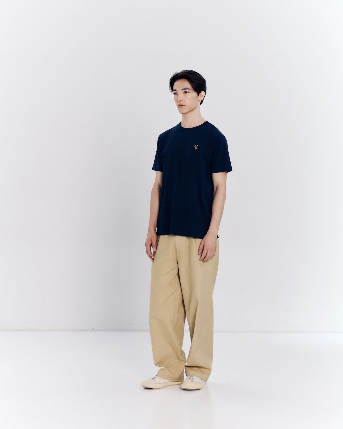 WIDE-LEG CHINO PANTS