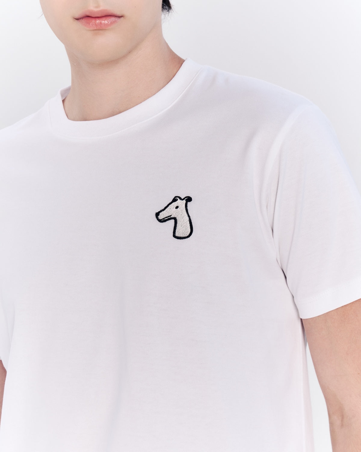 CLASSIC FIT T-SHIRT WITH LOGO EMBROIDERED