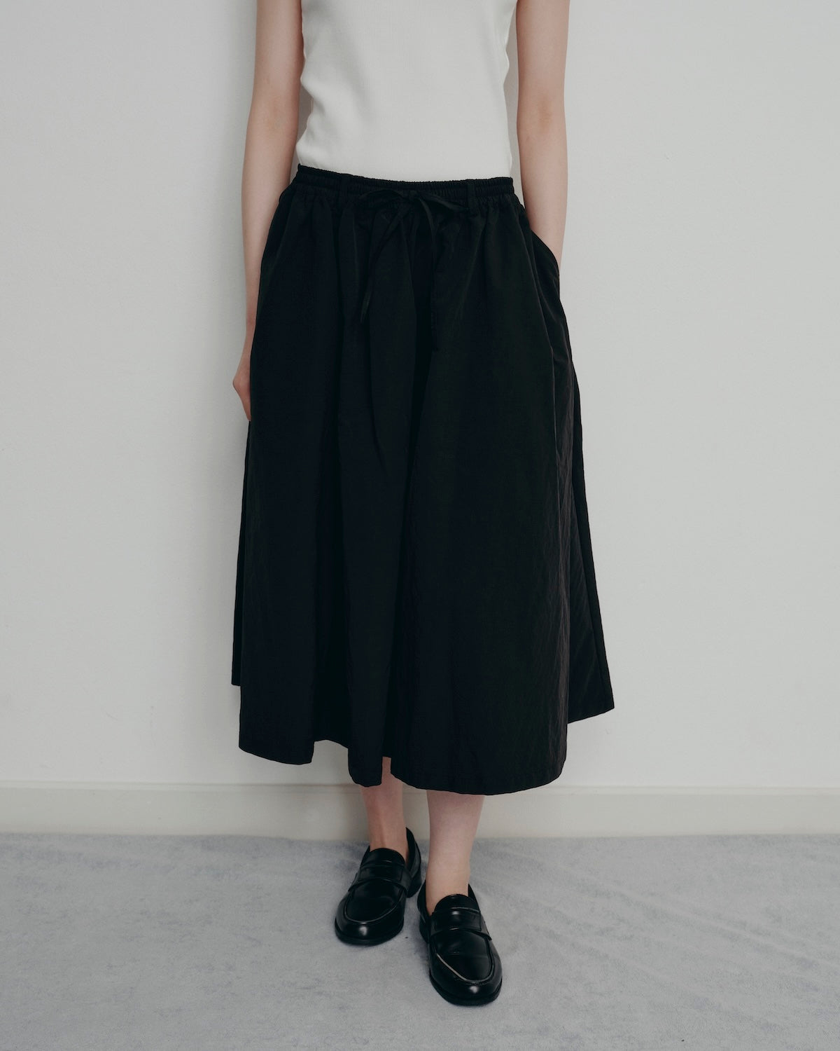 BESTIE NYLON BOW-TIE SKIRT