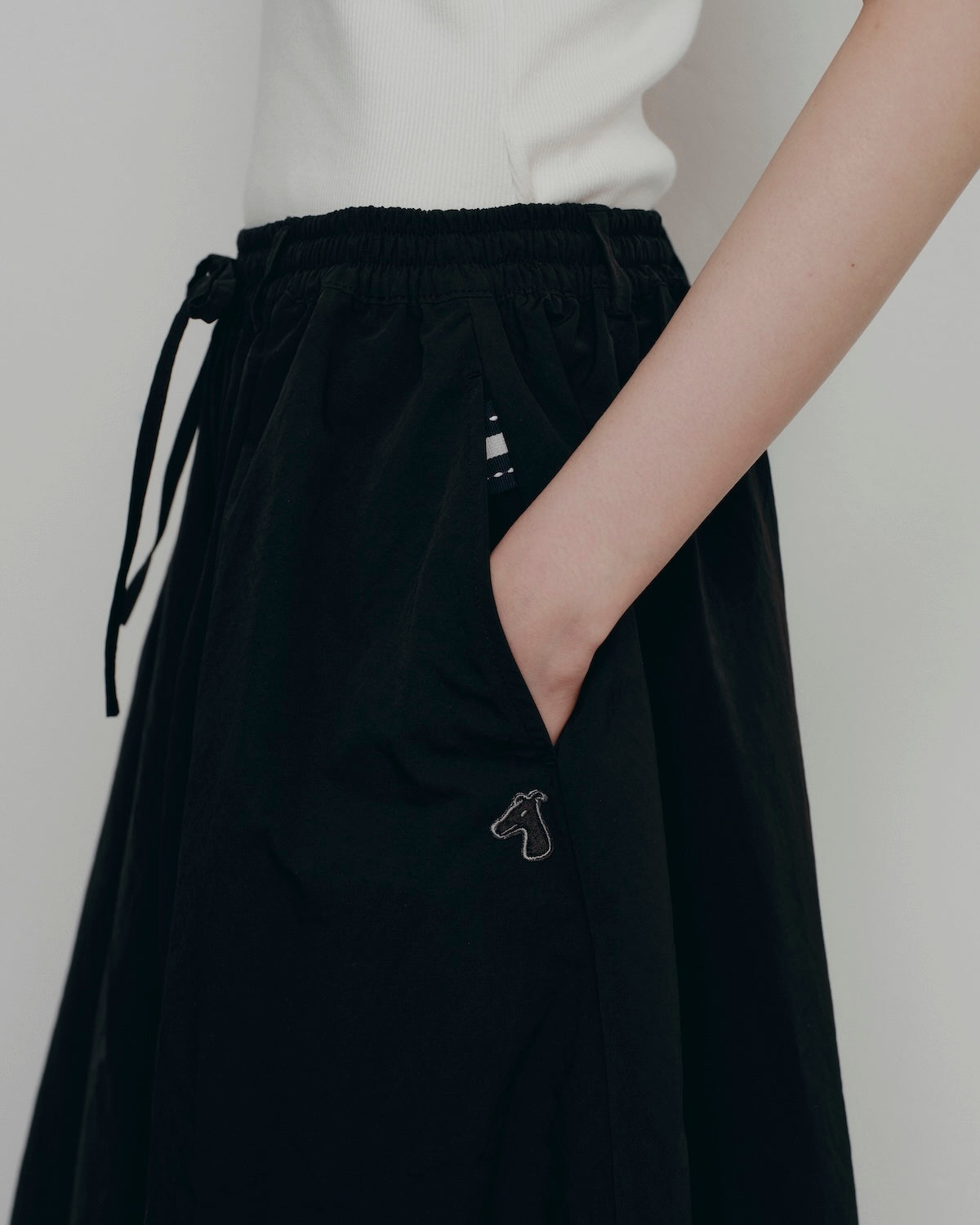 BESTIE NYLON BOW-TIE SKIRT