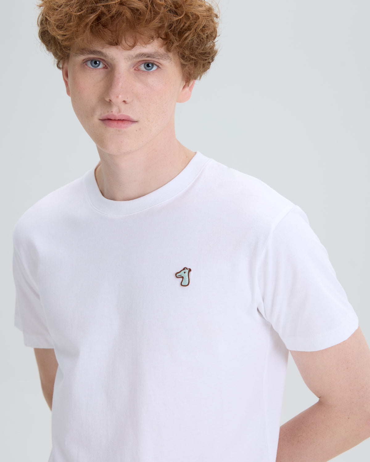 CLASSIC FIT T-SHIRT WITH LOGO EMBROIDERED