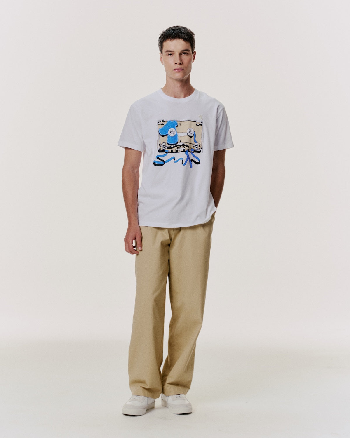 CLASSIC FIT T-SHIRT WITH LOGO GRAPHIC PRINT