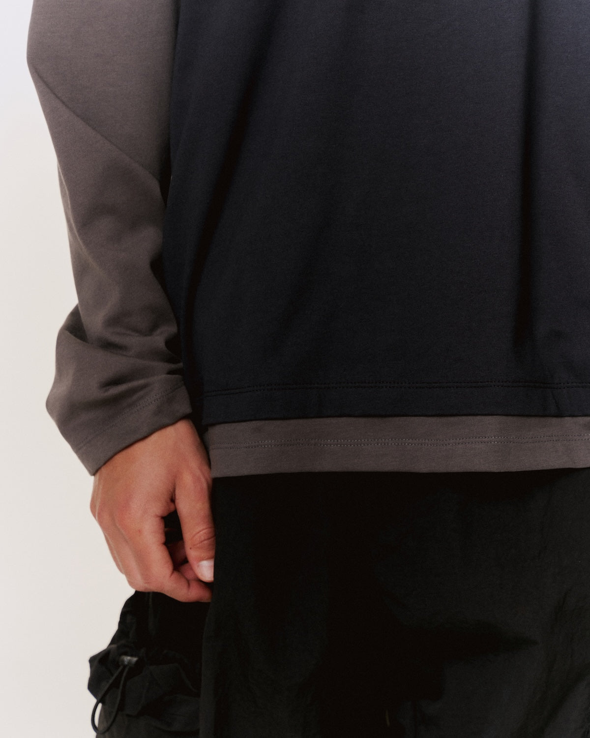 DOUBLE LAYERED LONG-SLEEVE T-SHIRT WITH LOGO EMBROIDERED