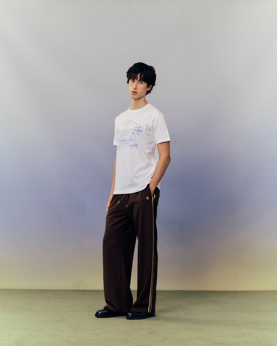 SMILEYHOUND SUMMER CLUB HOUSE GRAPHIC T-SHIRT