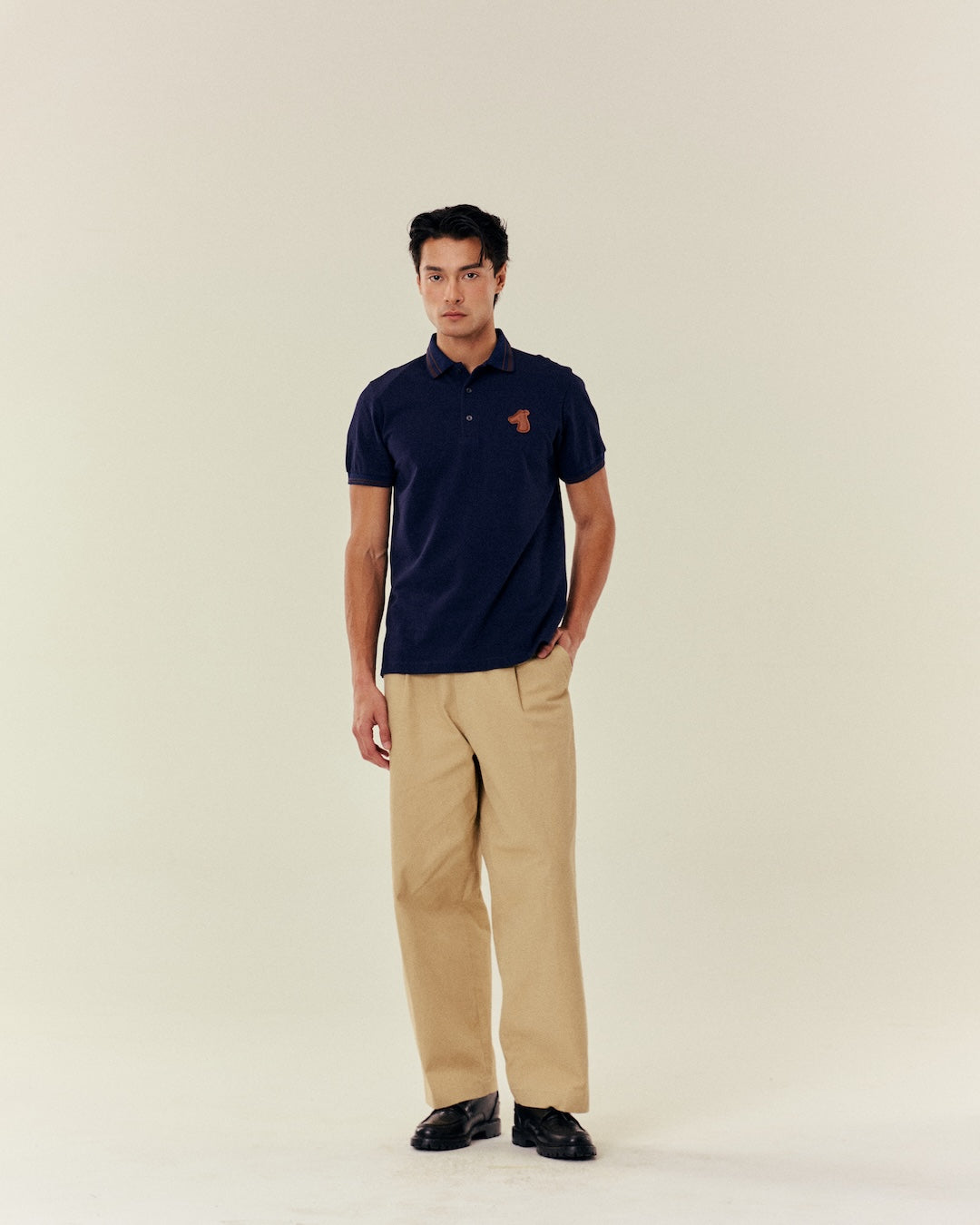 SMILEYHOUND STRIPED RIB COLLAR POLO WITH LEATHER PATCH