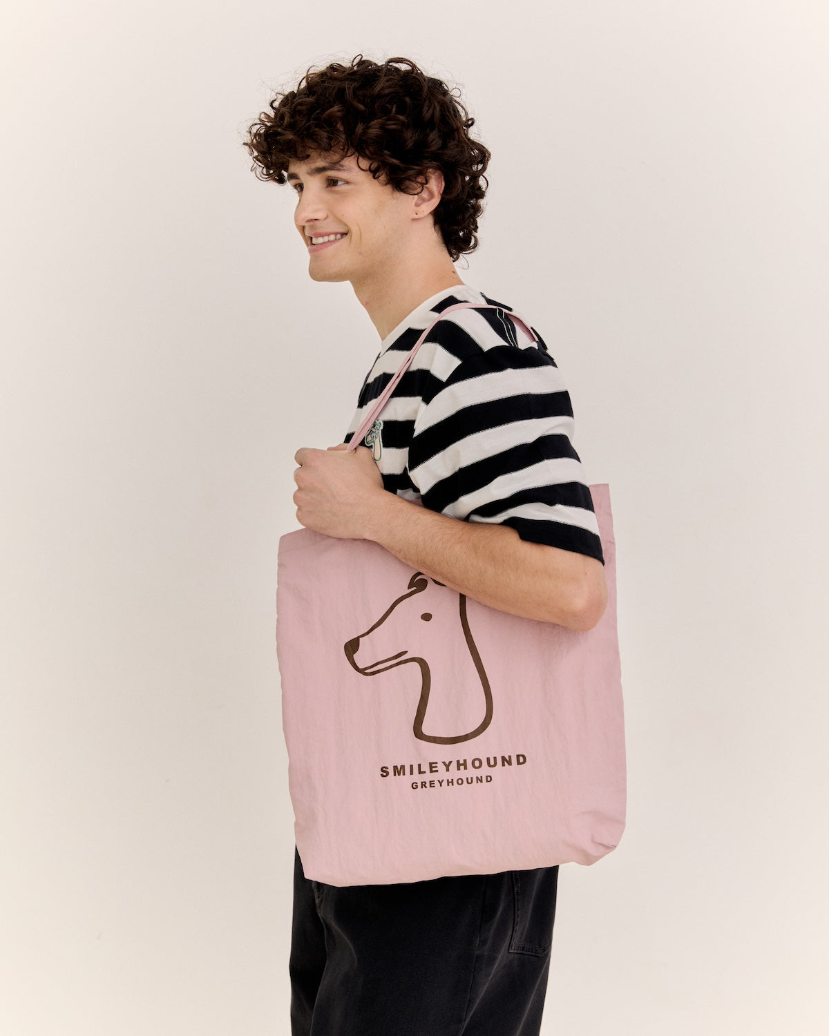 THE ESSENTIAL FOLDABLE NYLON BAG