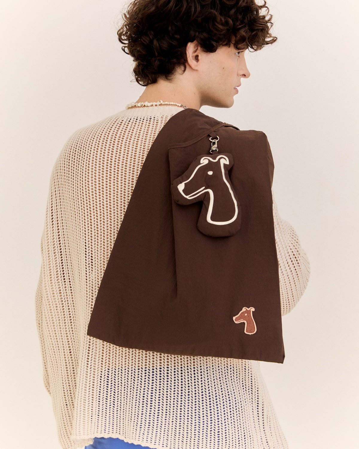 THE ESSENTIAL FOLDABLE NYLON SHAPE BAG