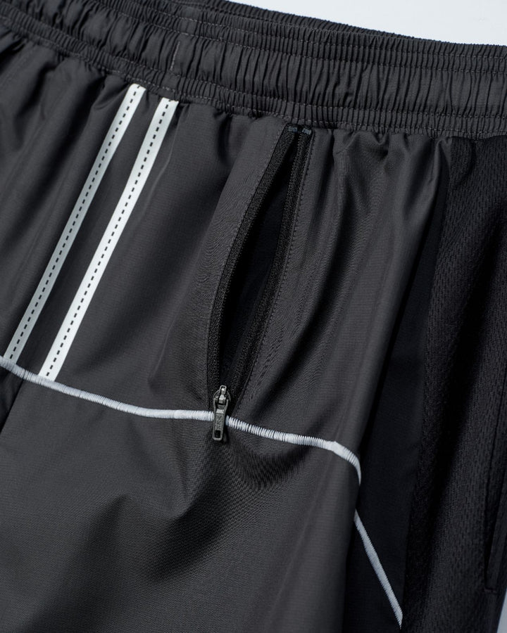 SMILEYHOUND ACTIVEWEAR  COLOR BLOCK SHORTS